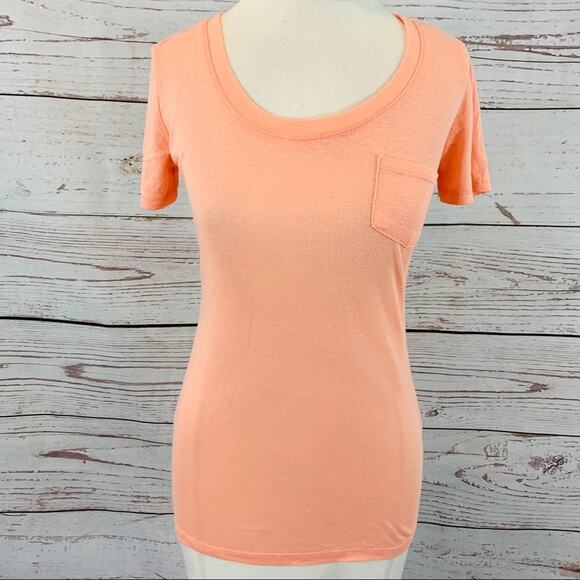 Rue21 Tops - Rue21 peach thin very soft T-Shirt pocket